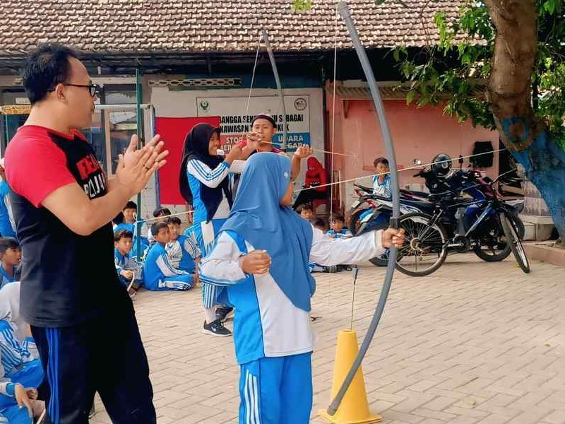 KEGIATAN CLASS MEETING SD NEGERI 1 BAYEMAN